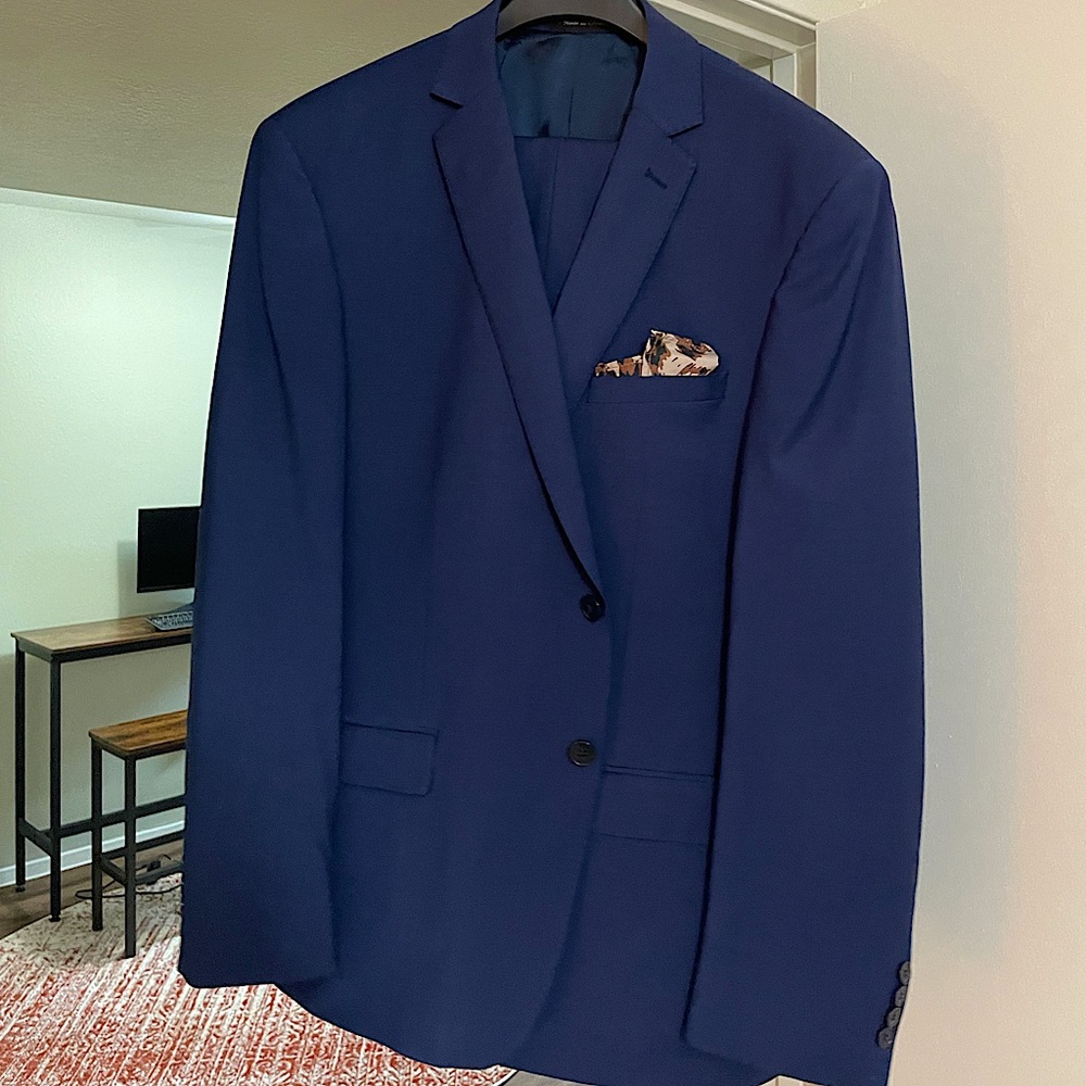 LIKE NÉW  - Calvin Klein Mens Infinite Stretch Blue Suit 42R 34x30 worn 2x